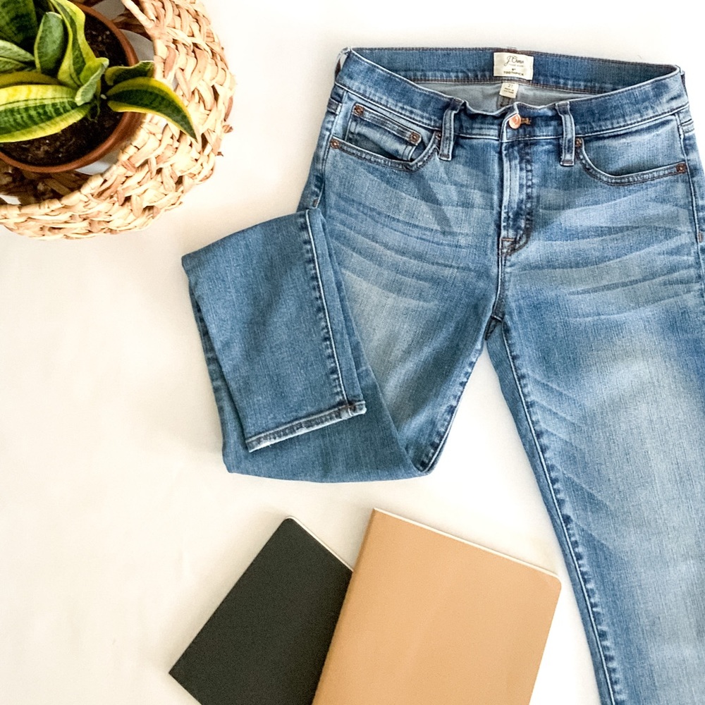 J Crew Jeans Toothpick cut, Light wash,  waist 27”